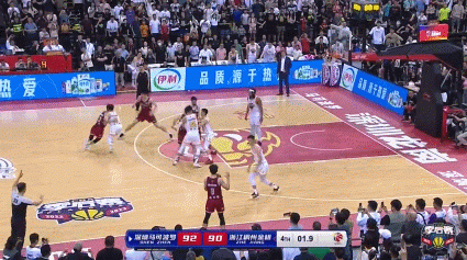 Save the season! Cheng Shuai took the last 1.9 seconds to pick up sideline ball and directly pulled up three points to kill Shenzhen